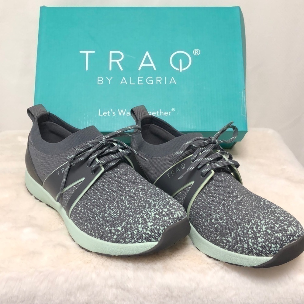 BNWT Traq slip on ladies runners by Alegria - Picture 2 of 8